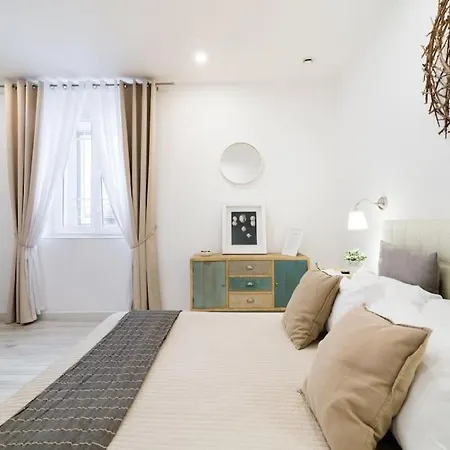 Apartment Vatican Momahouse Luxury By Varental *
