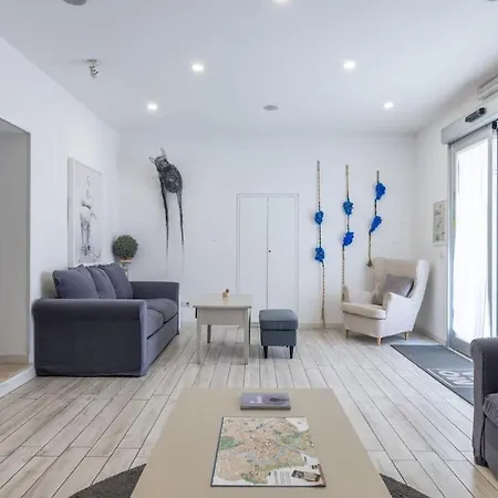 Apartment Vatican Momahouse Luxury By Varental Rome